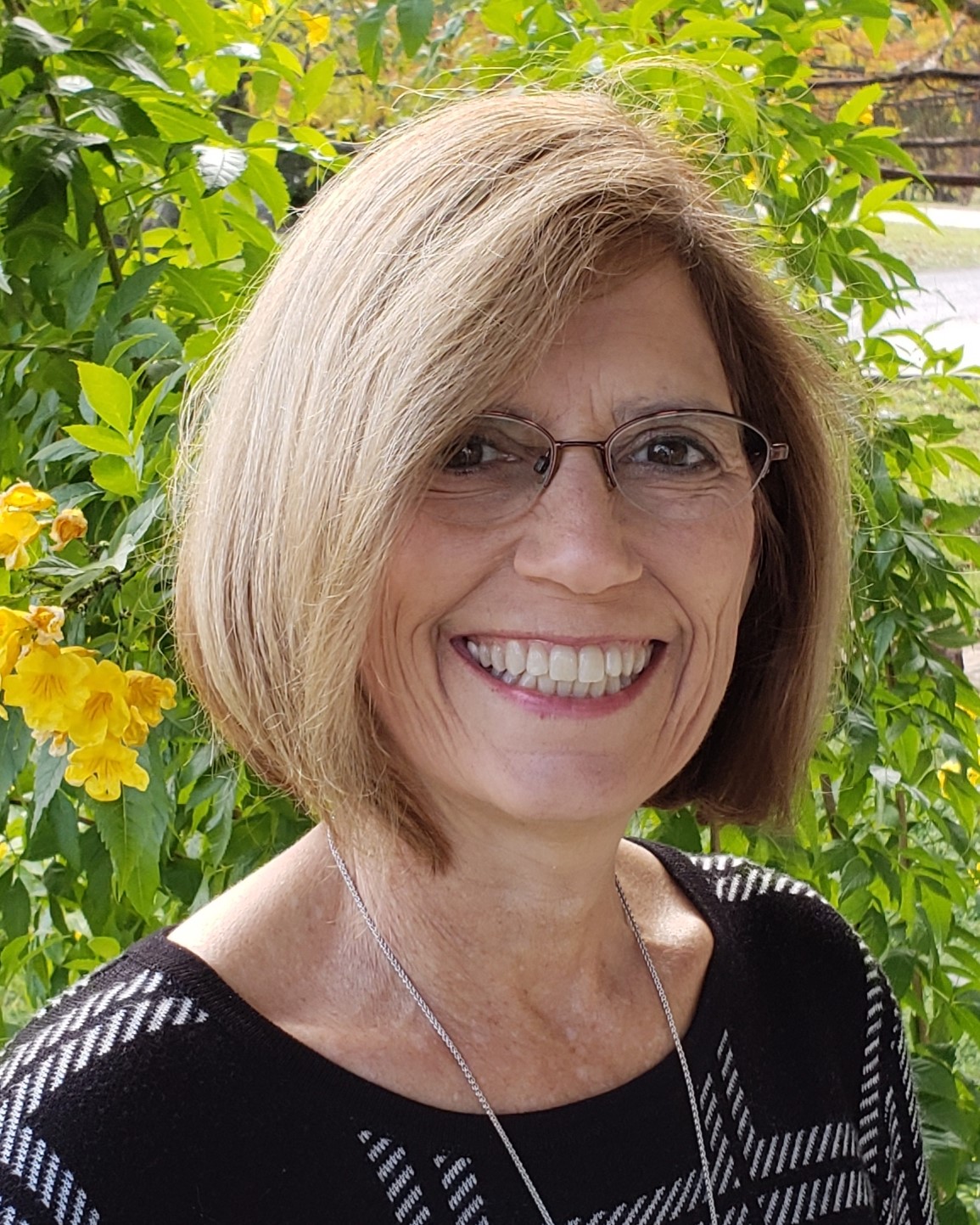  Lauri Laufman